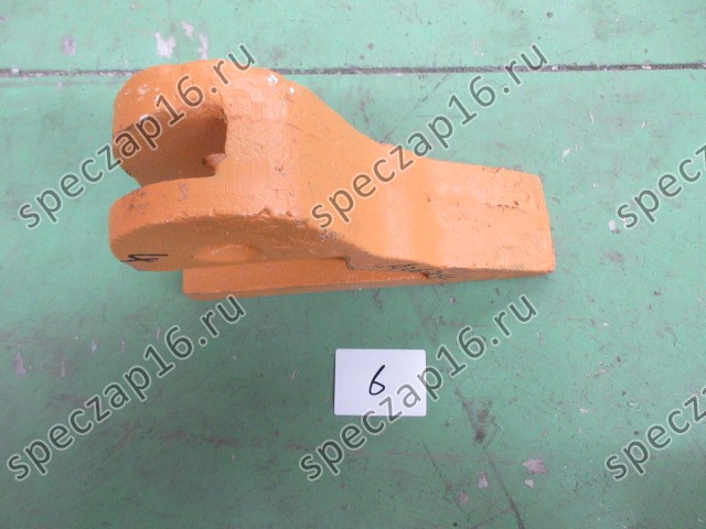 Зуб ковша левый XG955III/H