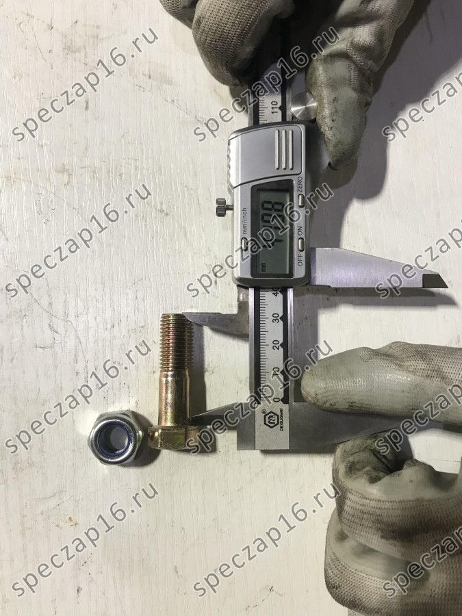 Болт карданный с гайкой XG931-962