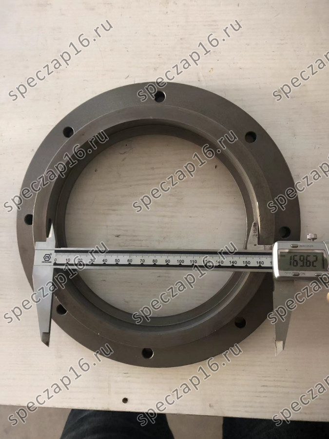 Стакан уплотнений ступицы передней XG956N