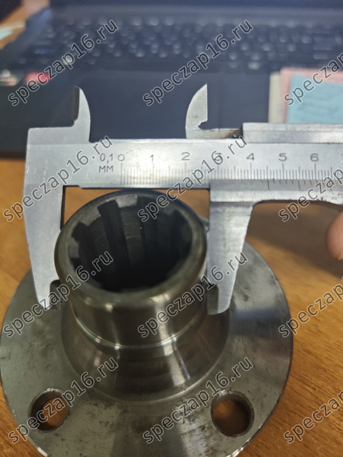 Фланец кпп верхний LW300